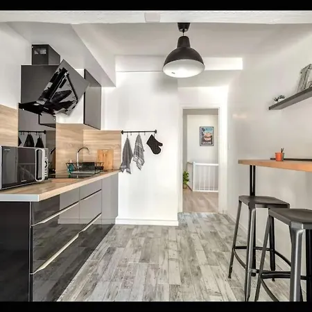 Daire Le 32-bastide St Louis-moderne-parking-clim-cocon